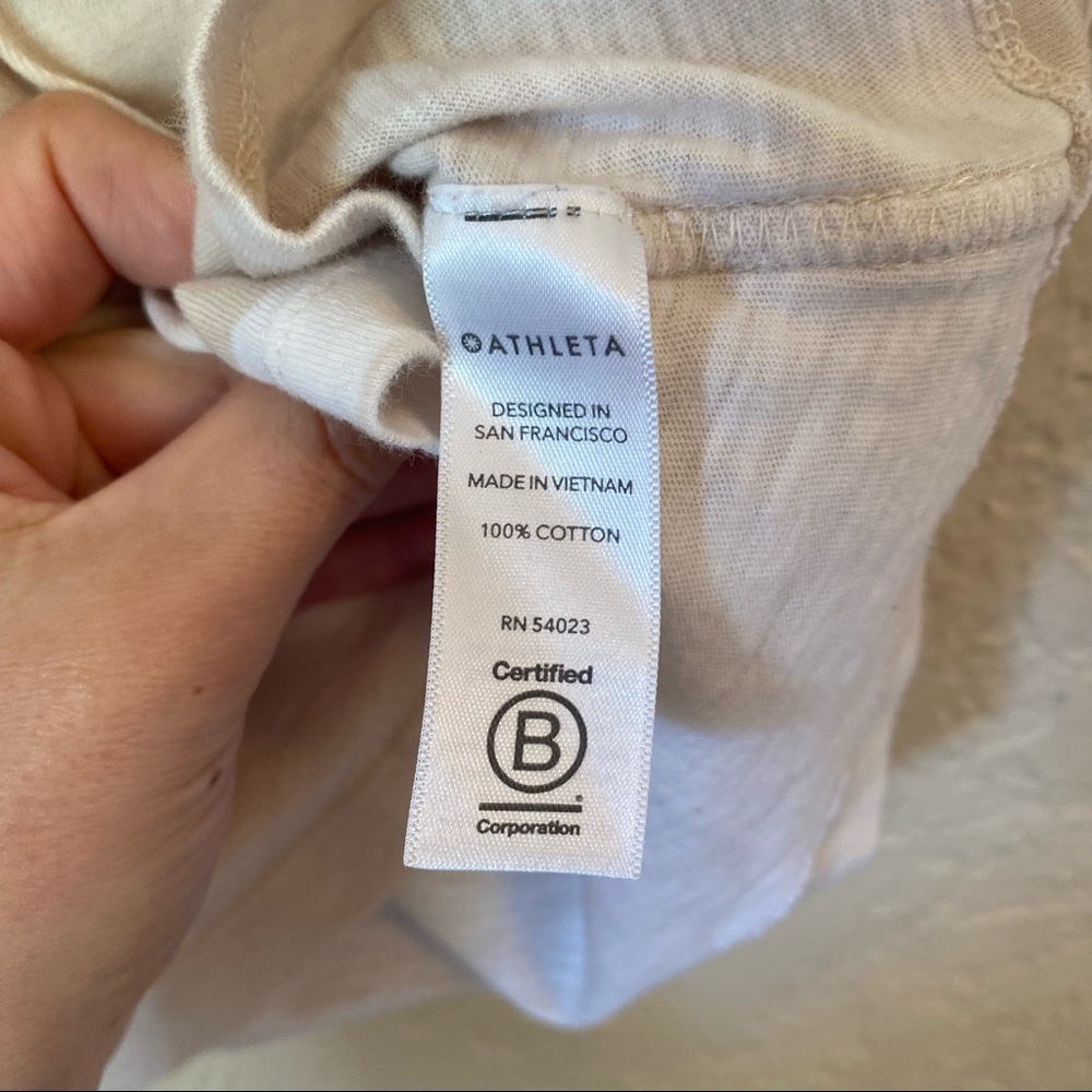 Athleta Organic Daily Camo Crew Tee Size XS - Picture 5 of 8